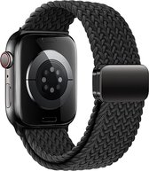 Stravo Braided Nylon bandje met magneetgesp - Geschikt voor Apple Watch 46mm (Series 10/11), 45mm (Series 7/8/9), 44mm (Series 4/5/6, SE 1/2/3), 49mm (Ultra 1/2/3) - Verstelbaar elastisch gevlochten horlogebandje met magnetische sluiting - Zwart