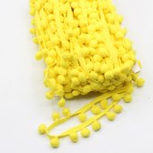 RUBAN POMPONS POLYESTER 16 Mètres, Largeur 10MM à Coudre, Longueur Pompons 15MM, Largeur Totale 25MM, Couleur JAUNE 4