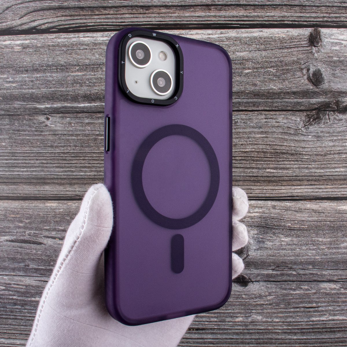iPhone 13 / 14 hoesje Geschikt voor (Apple) MagSafe - Camerabescherming – Mat Paars
