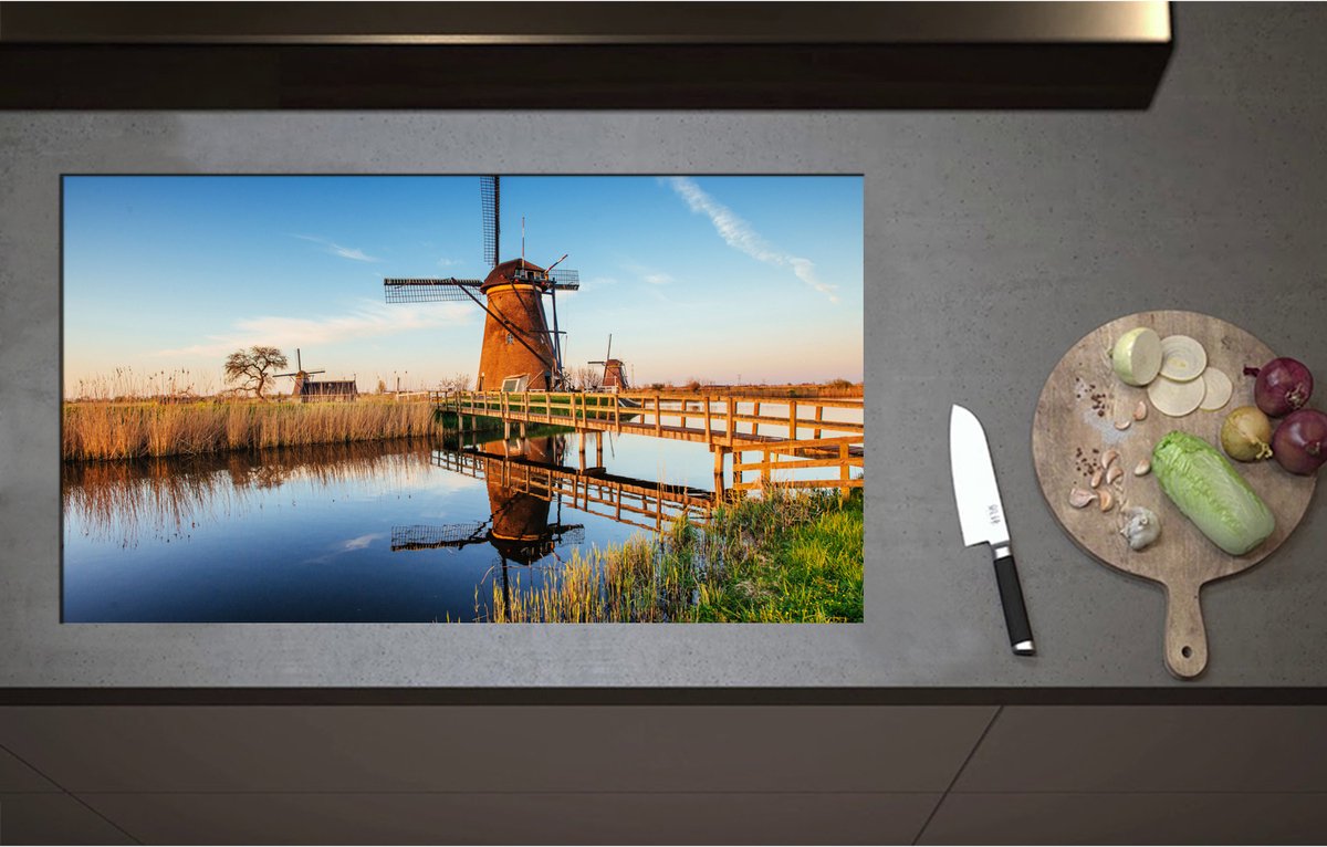 Inductieplaat Beschermer - Bruggetje voor Oer Hollandse Molen - 90x51 cm - 2 mm Dik - Inductie Beschermer - Bescherming Inductiekookplaat - Kookplaat Beschermer van Zwart Vinyl