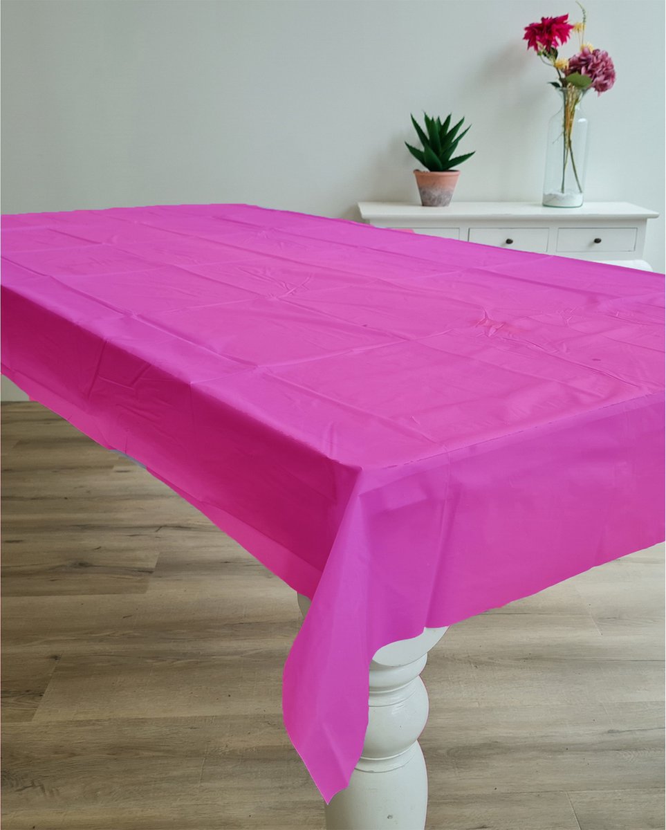 Givi Italia Feest tafelkleed van pvc - fuchsia roze - 240 x 140 cm - tafel versiering - kunststof tafelkleden