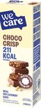 We Care Choco Crisp reep, gestapelde repen met chocoladelaag en krokante vulling, met witte pinda's.