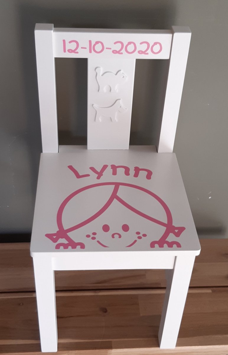 Stoeltje met naam en Meisjeshoofdje