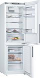 Open koel-vriescombinatie met vershoudlades, flessenrek, eierrek en diepvrieslades met "BigBox".