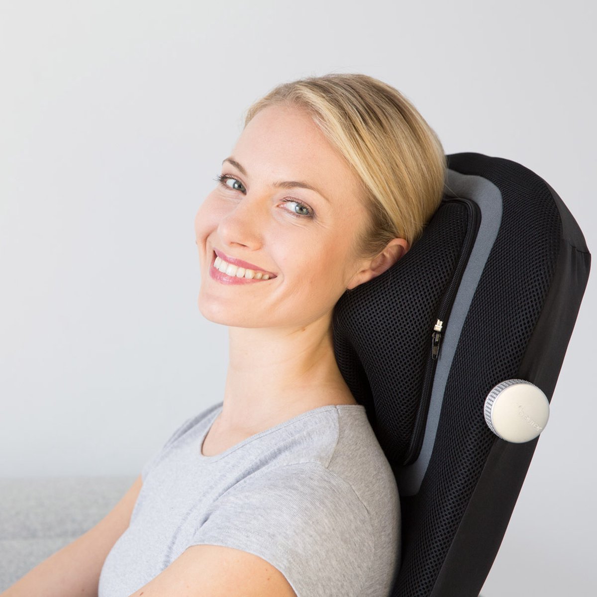 Beurer MG 254 Shiatsu Massagekussen - Massagestoel - 4 Shiatsu massagekoppen - 2 Shiatsu massagevingers - Verwarming - Roterende verlichte koppen - Handschakelaar - Automatische uitschakeling - 3 Jaar garantie – foto 7