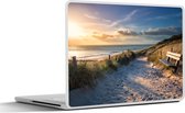 Laptop sticker - 17.3 inch - Zonsondergang - Strand - Duin - Gras - Bank - 40x30cm - Laptopstickers - Laptop skin - Cover