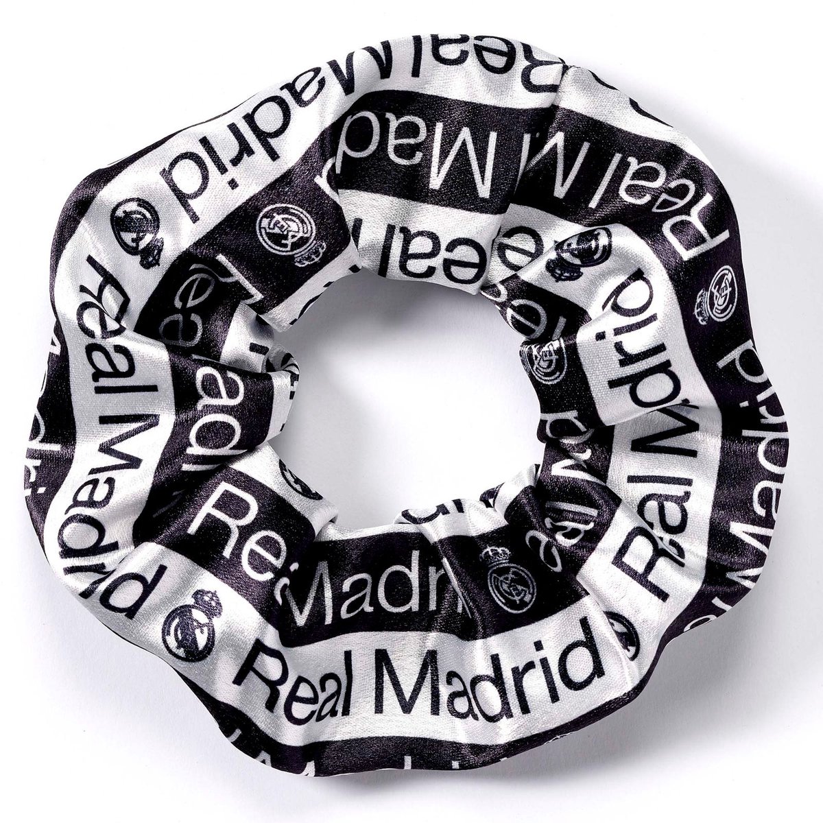 The Carat Shop - Real Madrid Zwart - Witte Logo Scrunchie - Haarelastiek