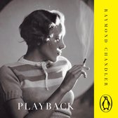 Boek "Playback" met een vrouw die rookt, met op de gele rand "Raymond Chandler" en een Penguin logo.