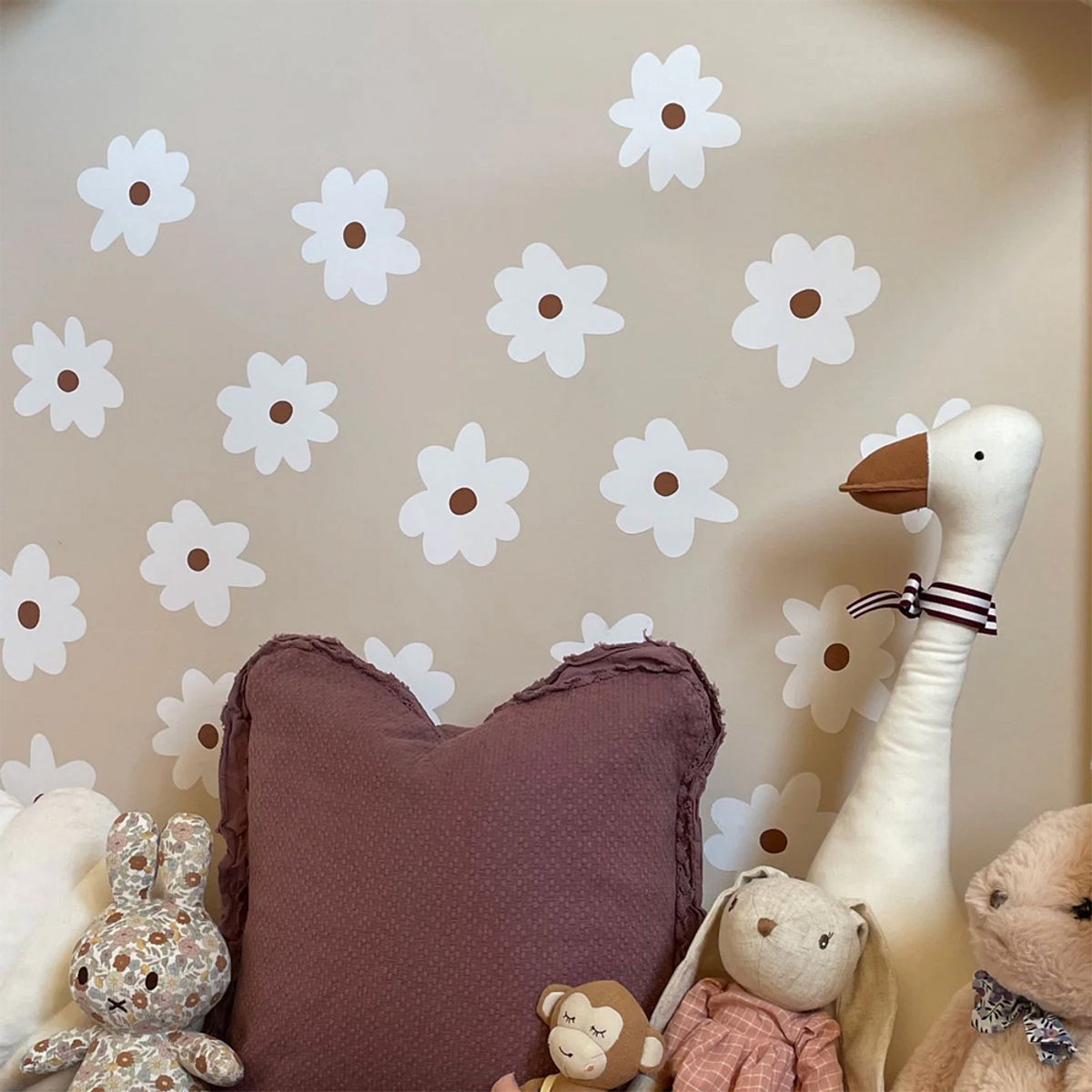 Decochic® - Muurstickers bloemetjes - wit - madeliefjes - kinderkamer - muurdecoratie