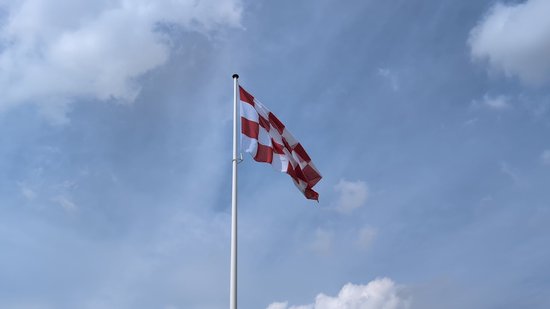 Noord Brabantse Vlag Noord Brabant 100x150cm - Kwaliteitsvlag - Geschikt voor buiten
