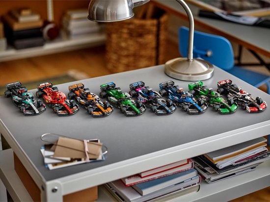 LEGO Speed Champions Ferrari SF-24 F1 Racewagen Set - 77242