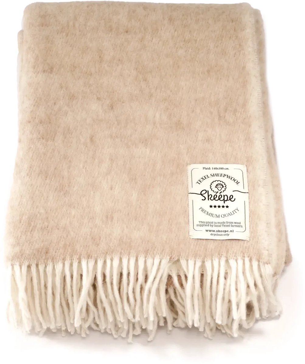 Beige wollen plaid 140x180 met franjes – Texelse wol deken voor bank en bed – Skéépe — cadeau in Wonen & Interieur - foto 2