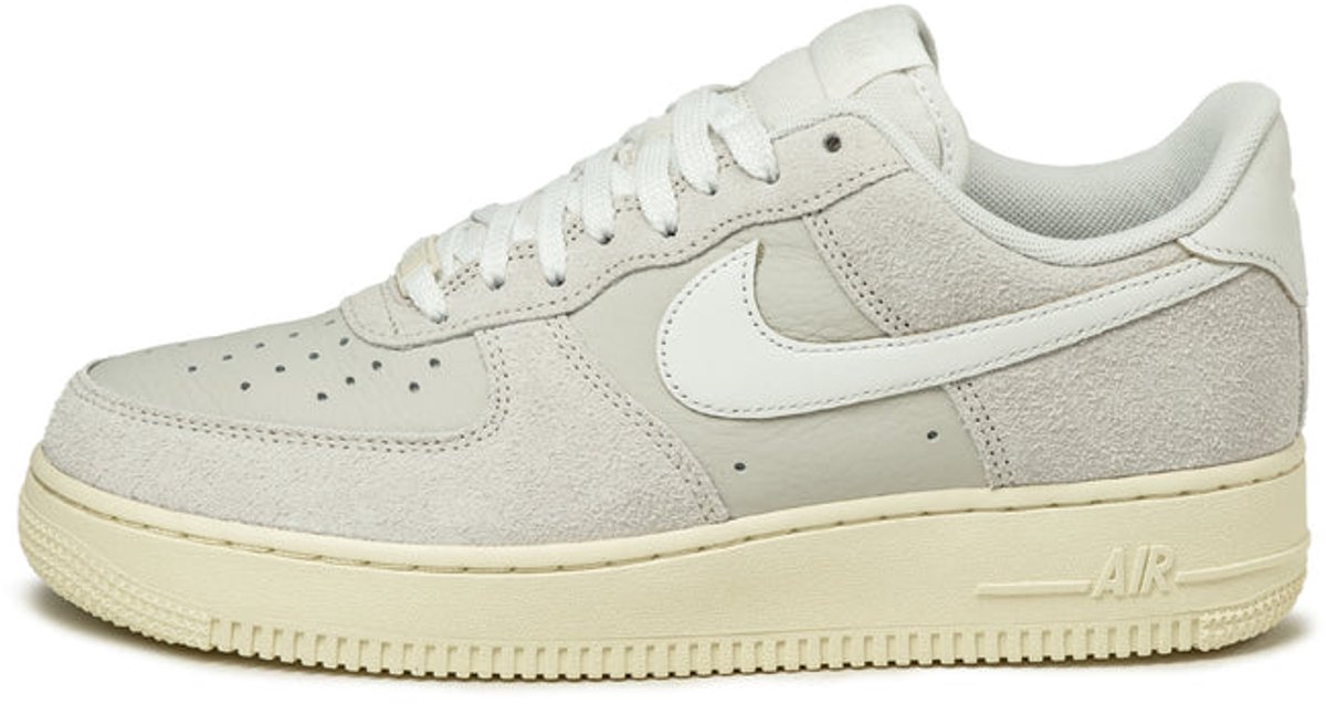Nike Nike Air Force 1 07 Heren Sneaker Wit