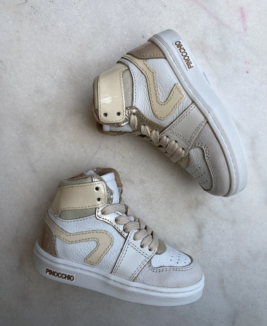 Baskets Pinocchio beige taille 22