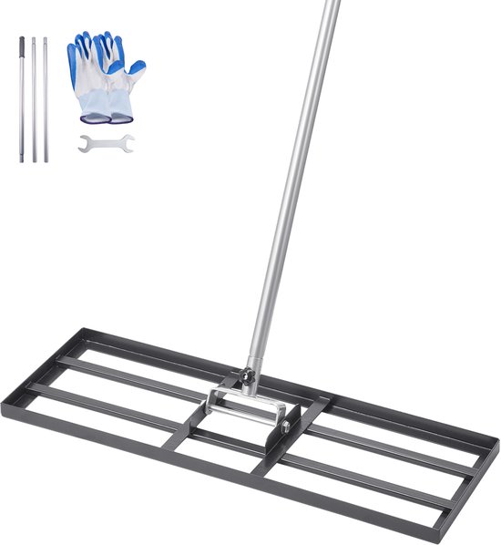 Gazonhark met zilverkleurige, verstelbare steel, zwarte basis, handschoenen en gereedschap.