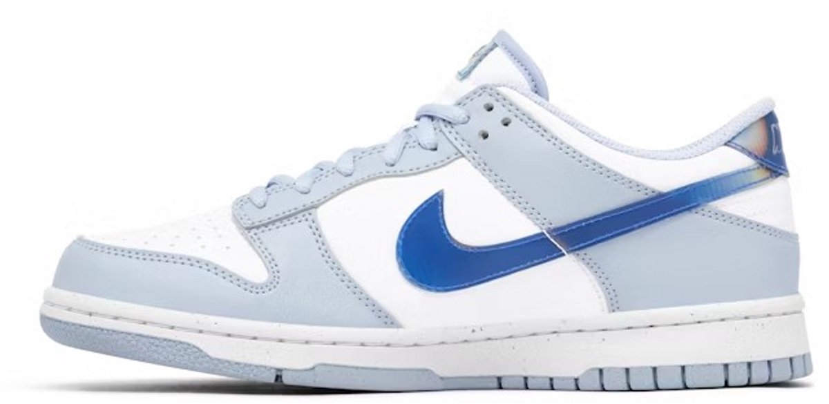 Blue Whisper, Hyper Royal, Green Abyss, wit (White)