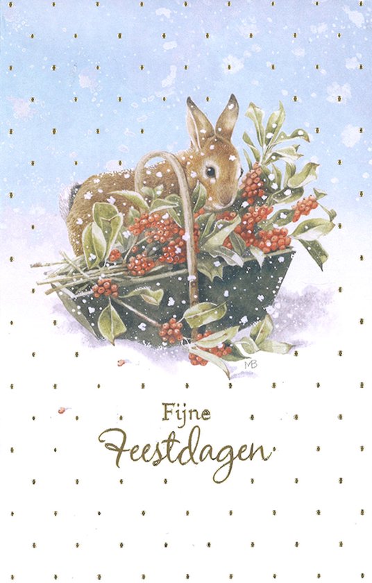 Wenskaart met een konijn in een mand vol rode bessen en groen, omringd door sneeuw. Tekst 'Fijne Feestdagen'.