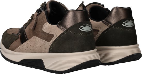 Achterkant twee bruine Gabor sneakers met "rollingsoft" logo.