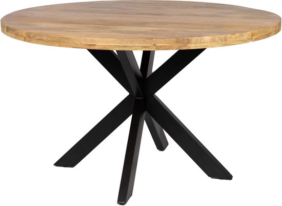 Ronde eettafel met een natuurlijk mangohouten blad en een zwart metalen spinpoot onderstel, op witte achtergrond.