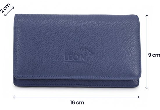 Portefeuille en cuir bleu foncé, 16 cm de large, 9 cm de haut et 2 cm de profondeur, avec logo.