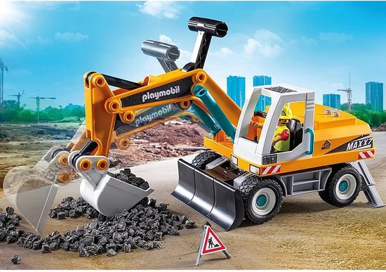 Gele Playmobil graafmachine met grijze en witte details, schep met stenen, en een bestuurder in de cabine.