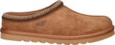 Bruine suède pantoffel van Skechers met decoratieve bies en een rubberen zool.