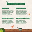 Tips voor het beste resultaat: mengen, direct gebruiken, vochtig houden en toepassen in de avond. Met afbeeldingen van een vlinder, kruiwagen en plantjes.