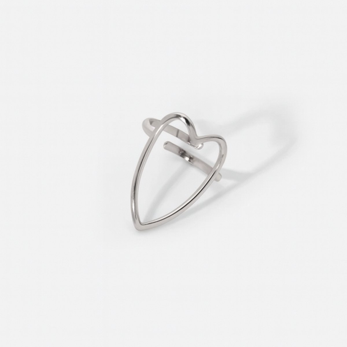 Minimalistische open hart ring - Stainless Steel zilverkleurig - Waterproof - The Jewellery Salon - Statement brede ring