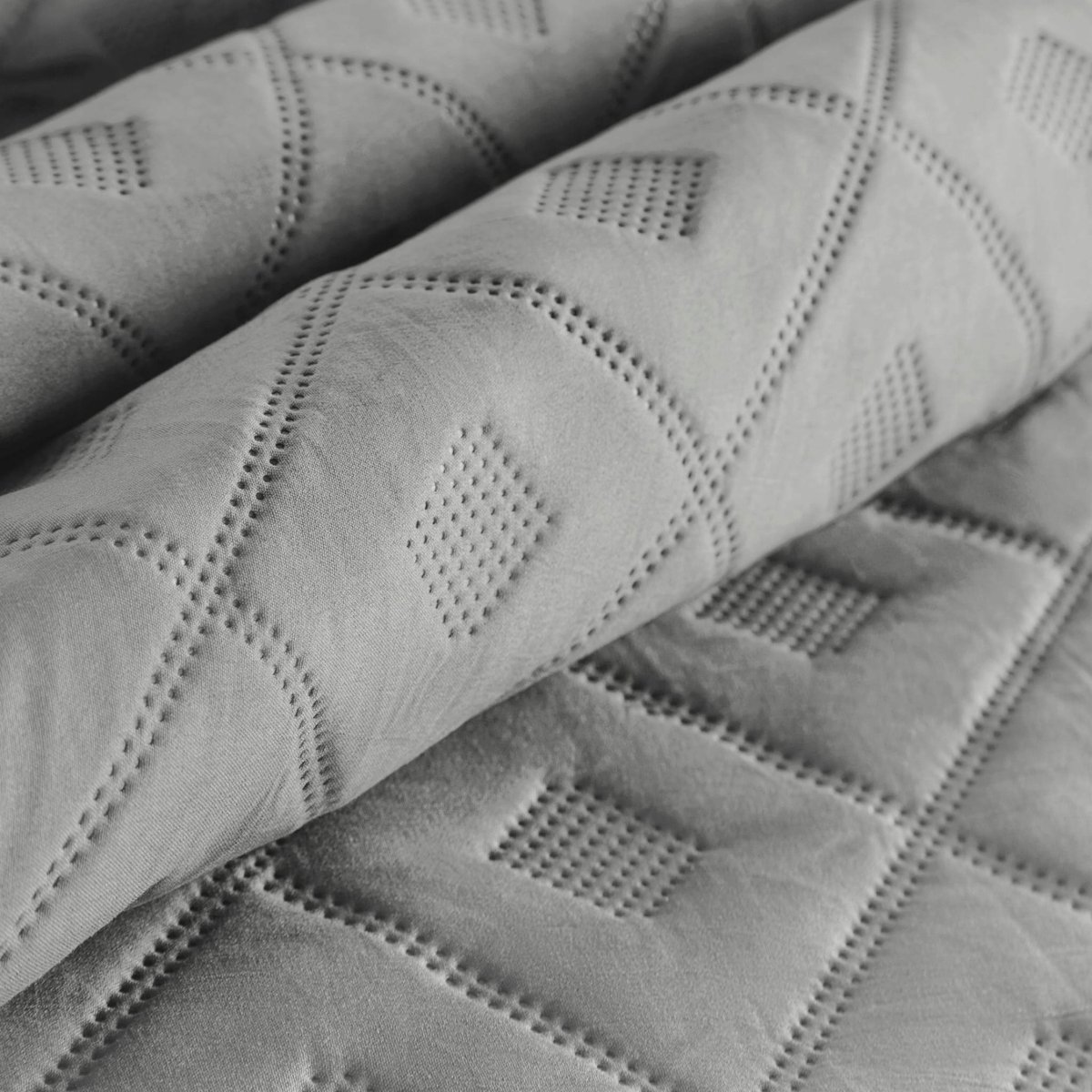 Spicy Bedsprei ALARA 6 Zilver 170x210cm - Stijlvol & Duurzaam