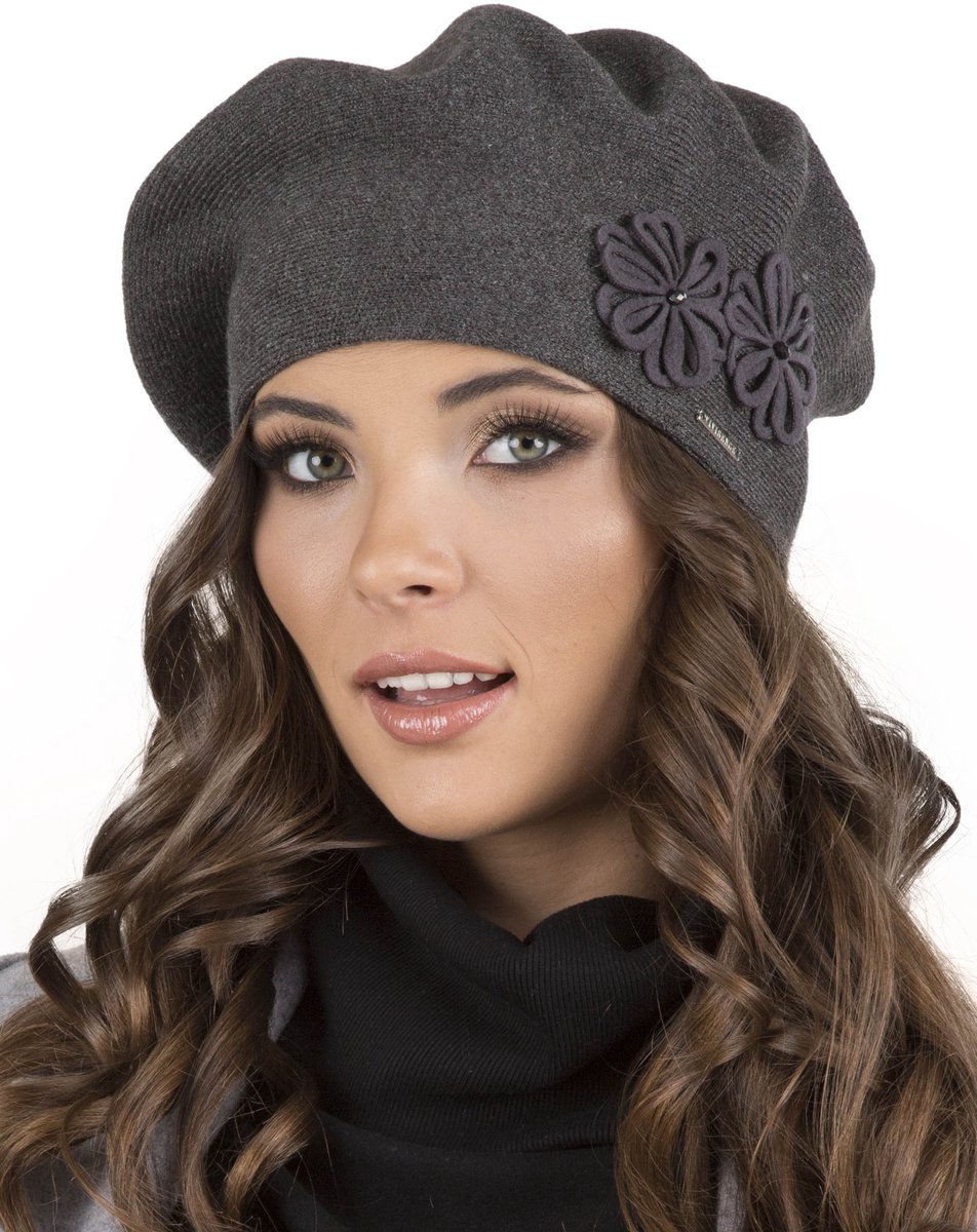 Vivisence Dames Baret - Zachte Wolmix Met Viscose Klassiek Model Met Bloemen Applicatie Rekbaar En Aansluitend - Warme Bescherming Voor Koele Dagen Comfort Voor Dagelijks Draagplezier En Cadeau - Donkergrijs
