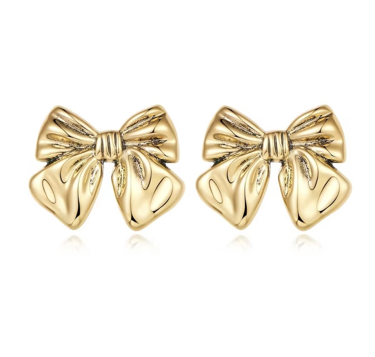Merlie oorbellen - Gouden Strik Oorstekers - Stainless Steel - Elegant & Trendy Design - Oorstekers - Oorbellen