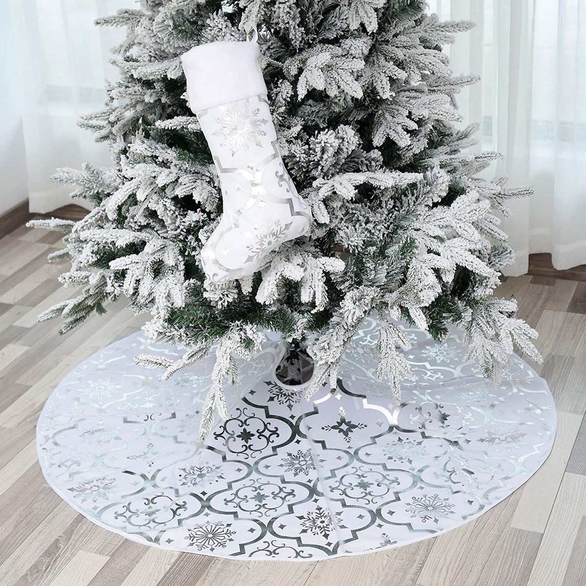 whiqutey Kerstboom deken - 120 cm - inclusief kerstsok - wit