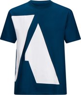 Donkerblauwe t-shirt met een grote witte 'A' op de voorkant.