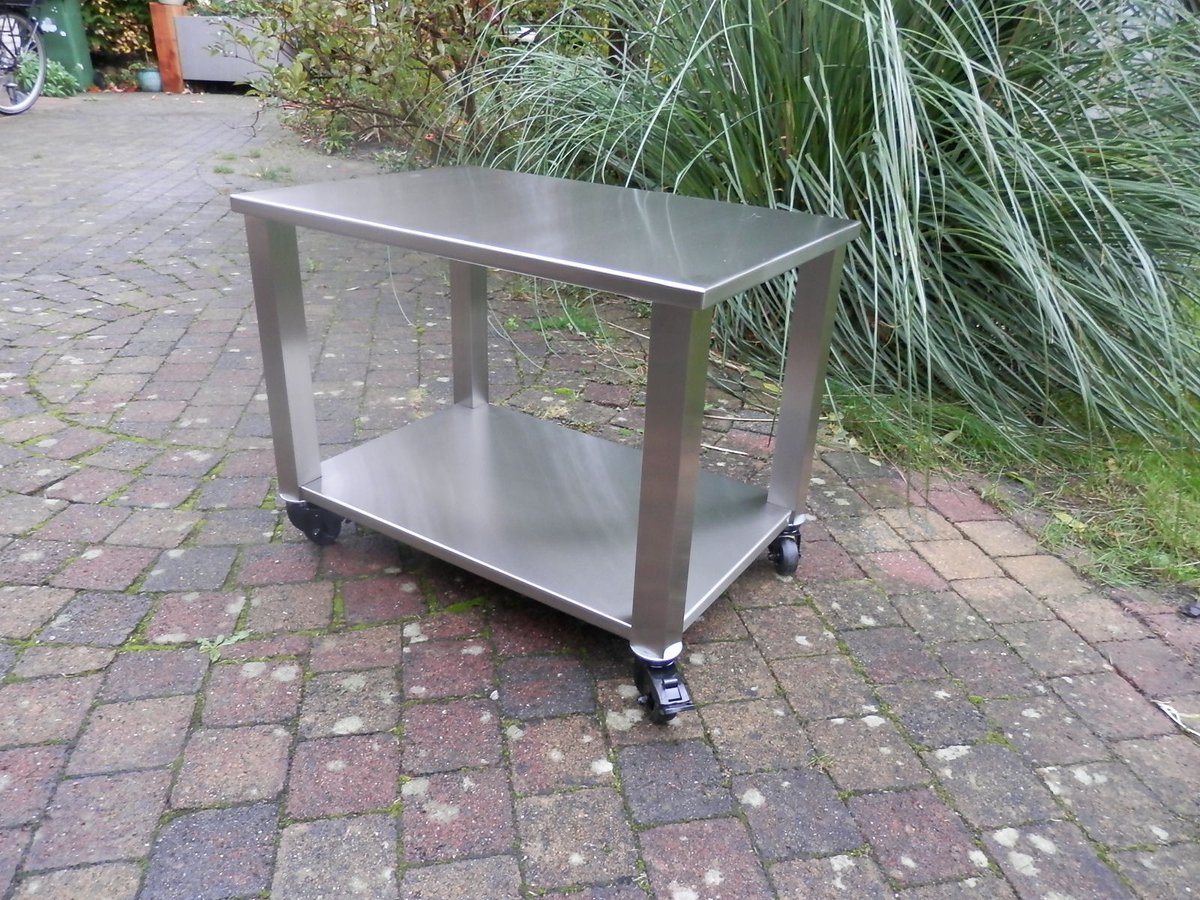 Bijzettafel Wiesbaden, RVS Bijzettafel op wielen, Bijzettafel RVS, Tafel verrijdbaar, RVS tafeltje, Design tafel,