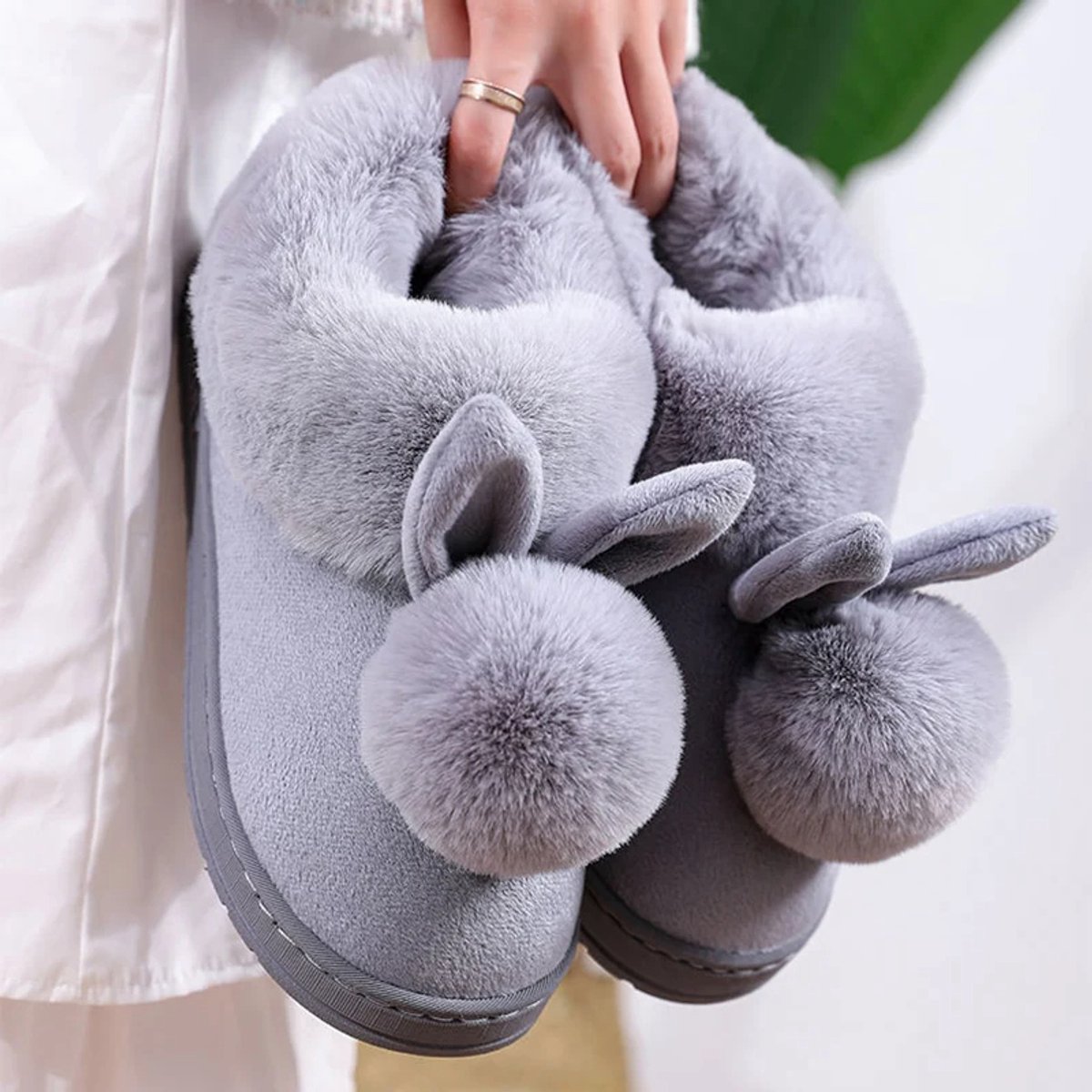 Warme Winter Bont Laarzen Dames Maat 38 – Pluizige Enkellaarsjes met Harige Oren – Comfortabele Indoor Slaapkamer Schoenen – Pantoffels, Warme Sloffen, Bontlaarzen