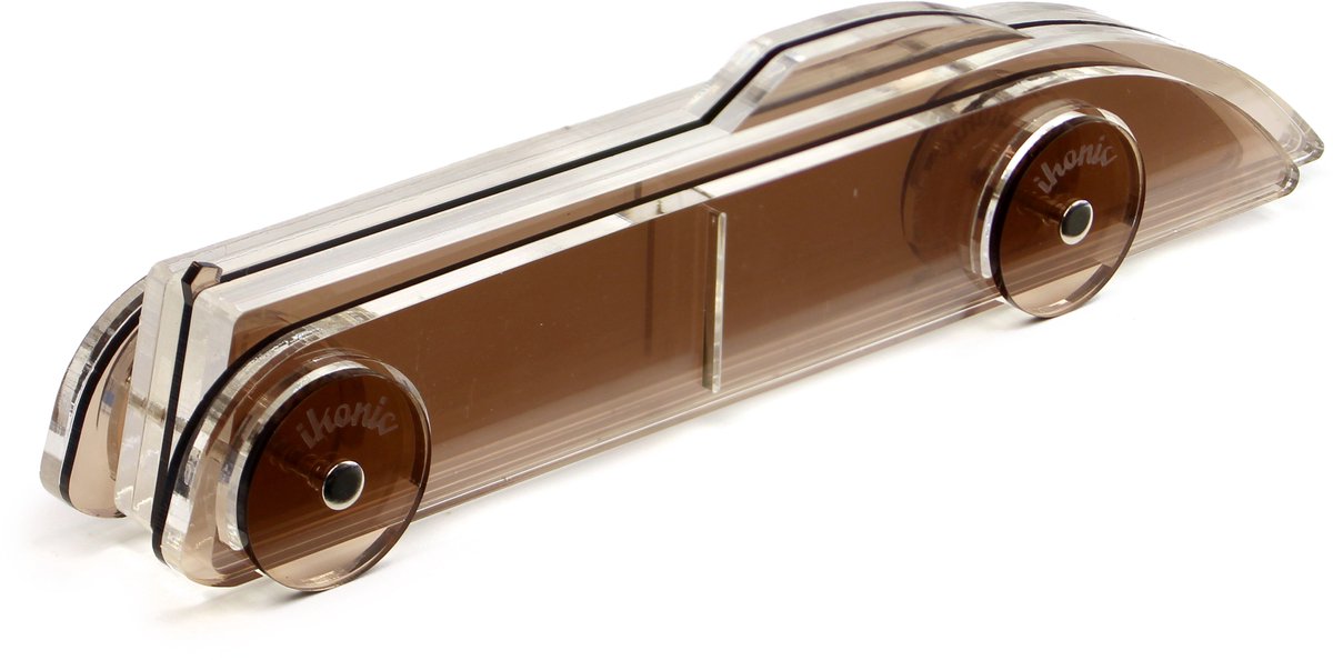 Ikonic Toys - Modelauto - Lucite Car No1 - Large - Licht bruin - Gerecycled acryl - 30cm - Art-Deco stijl