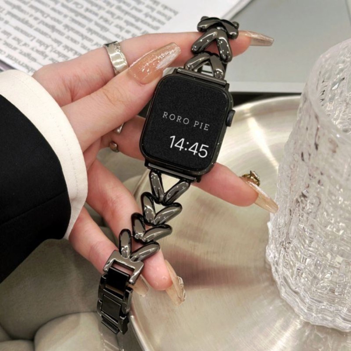 Apple Watch Bandje Metaal - Verstelbare Luxe Armband - Zinklegering - Geschikt voor Apple Watch 38-40-41-42 (Serie 10) - Goud - Zilver - Zwart - Rosegoud
