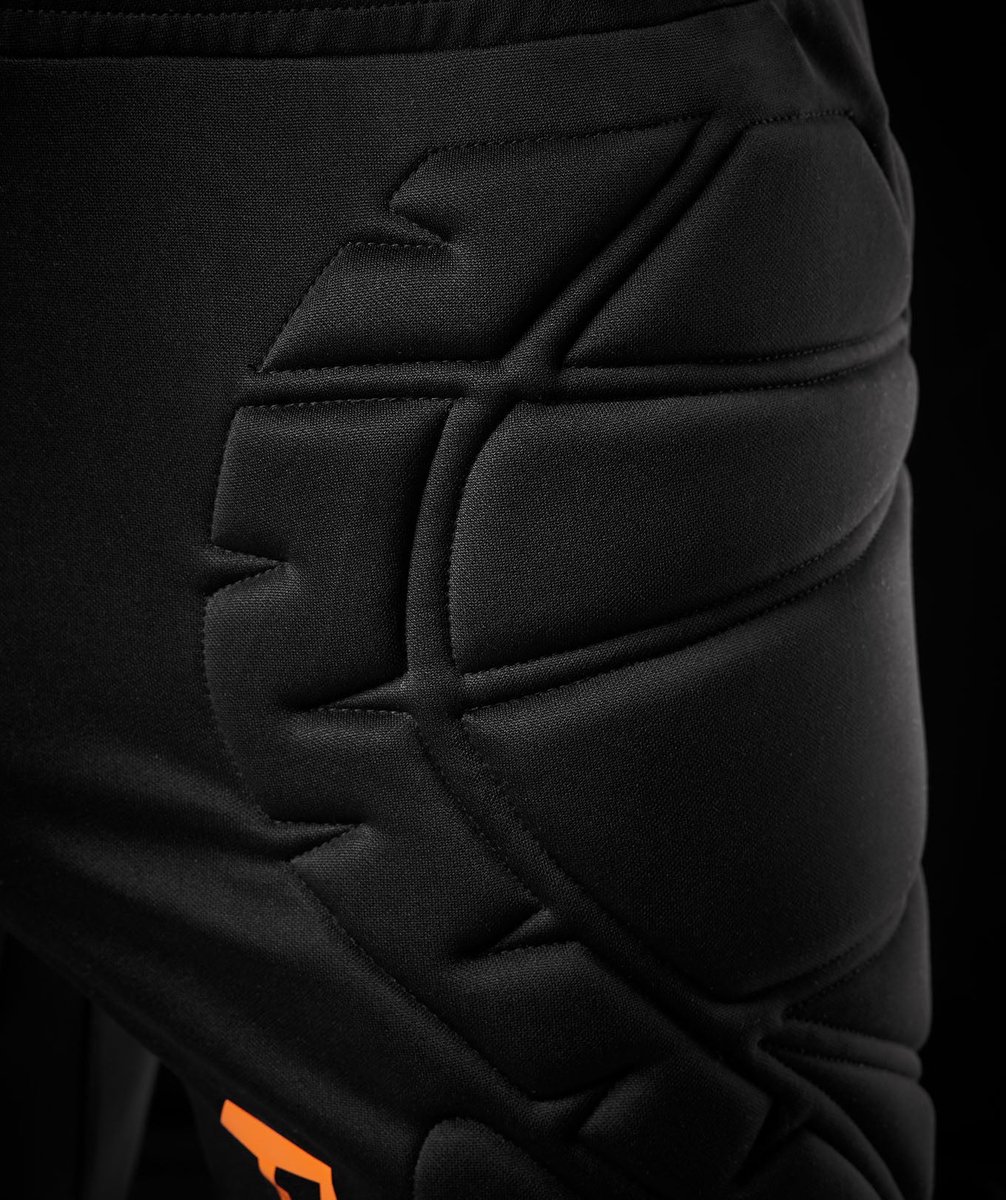 Pantalon Gardien De But T1TAN - Court, Noir - Matière Professionnelle - Tailles XXS à XXL