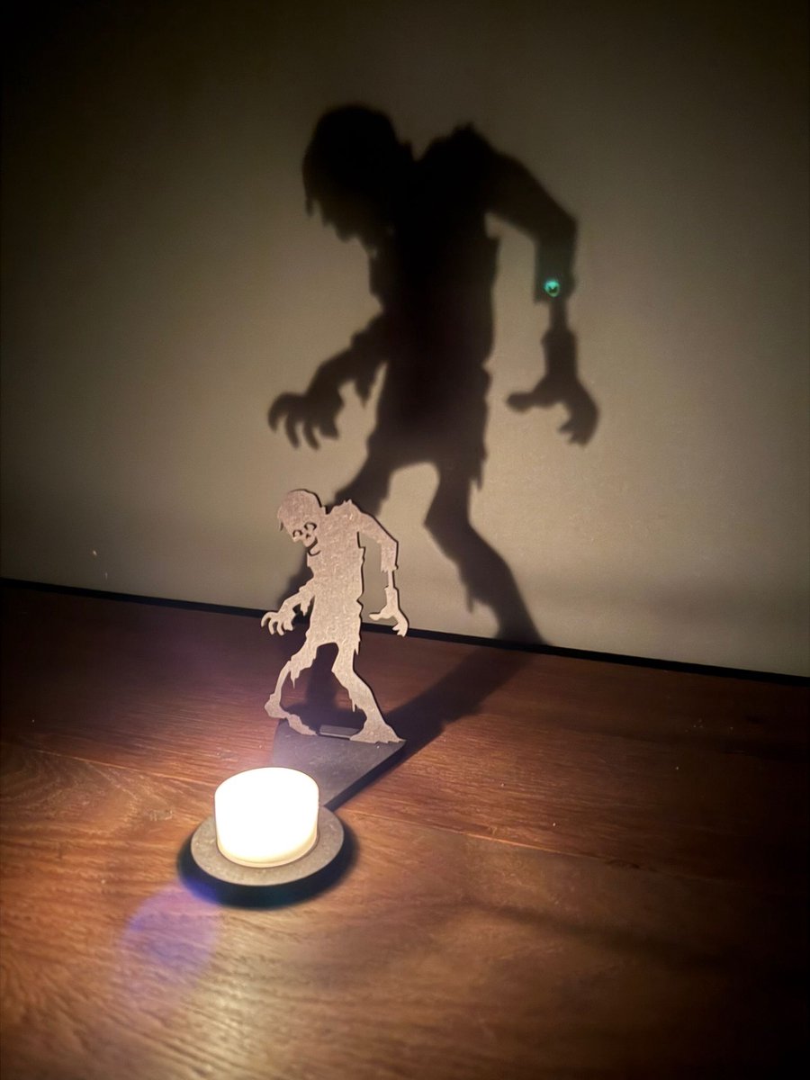 Schaduwfiguur Halloween Zombie - Halloween Theelichthouder - Halloween decoratie - Halloween pompoen - Halloween verlichting - Pompoen decoratie - Halloween lantaarn - Halloween - Halloween versiering - Halloween accesoires