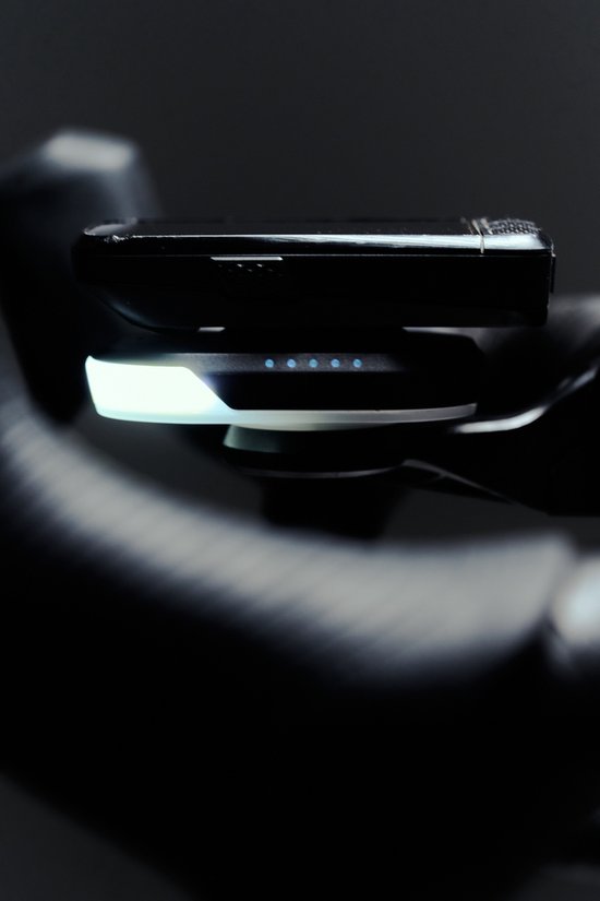 BBB Cycling Slice 300 Koplamp Fiets - 300 Lumen - USB Oplaadbaar - Garmin Ready - IPX6 Regenbestendig - Brandtijd: 25 uur - Fietsverlichting Racefiets & Mountainbike - BLS-281 — afbeelding 3