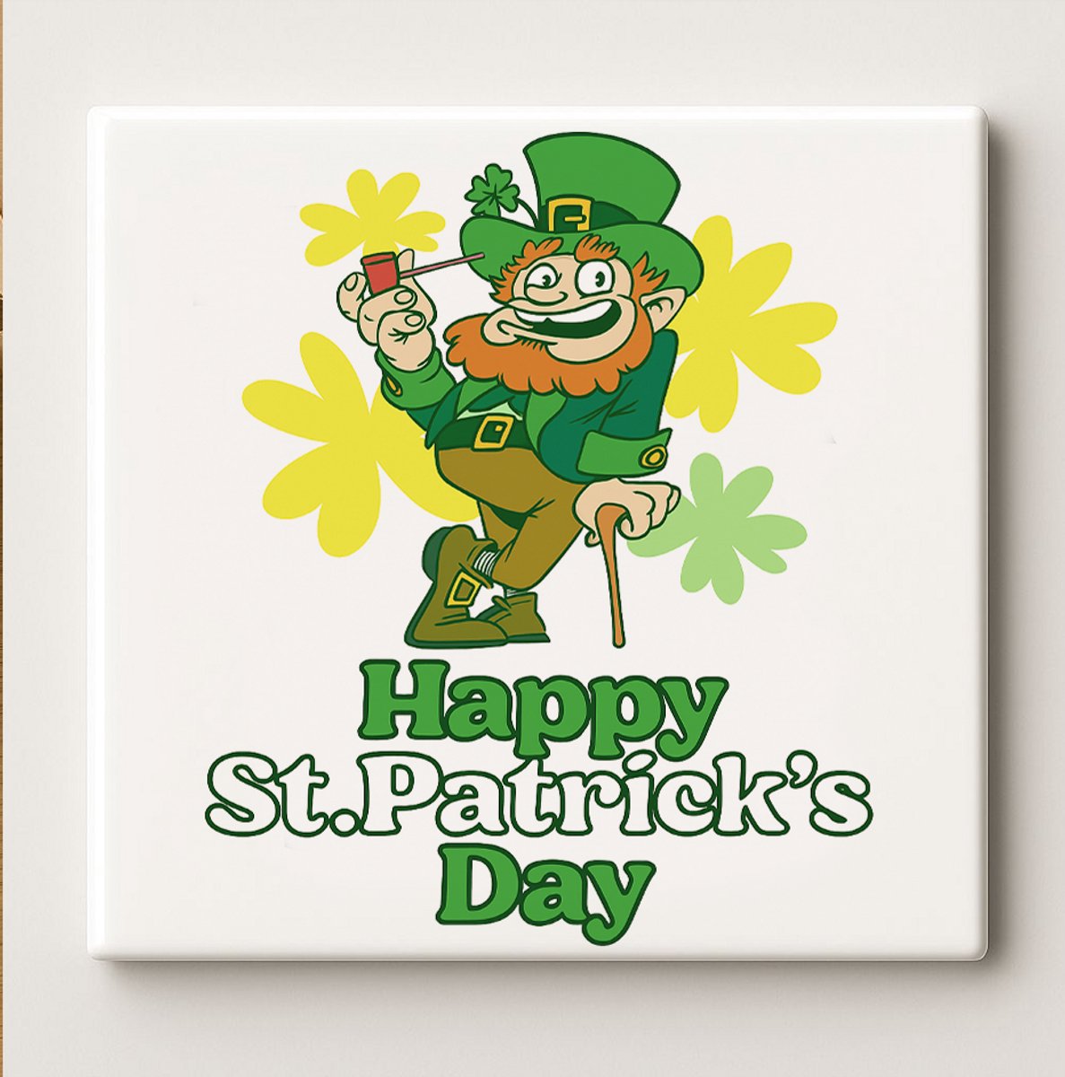 Nevolis Happy St. Patrick’s Day Decoratieve Keramische Tegel 15x15 cm – Iers Leprechaun Ontwerp – Perfect Cadeau & Huisdecoratie voor Sint-Patrick’s Dag Multi Color