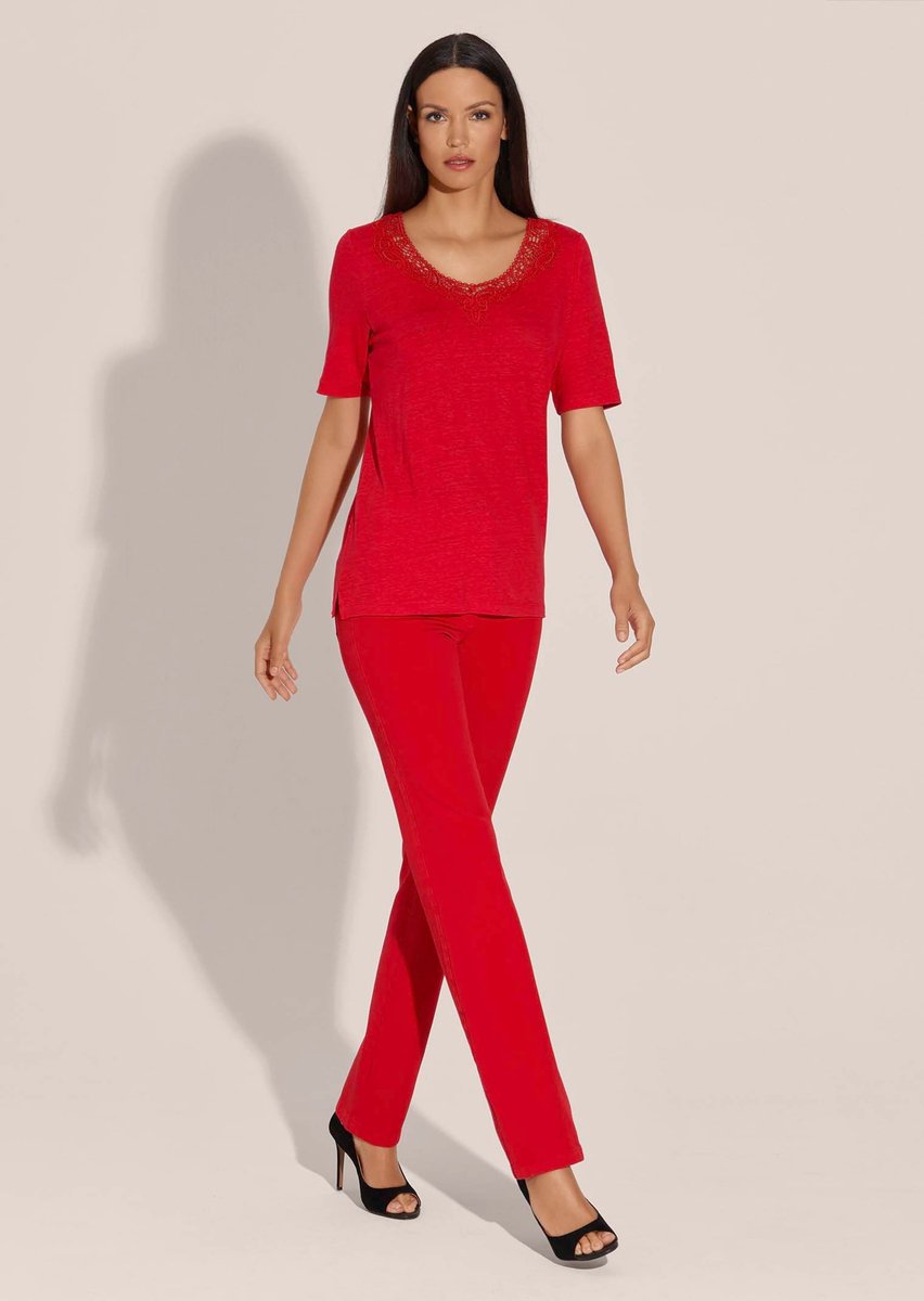 MADELEINE M-Jeans, Wijd M-jeans in recht model met logo-borduursel