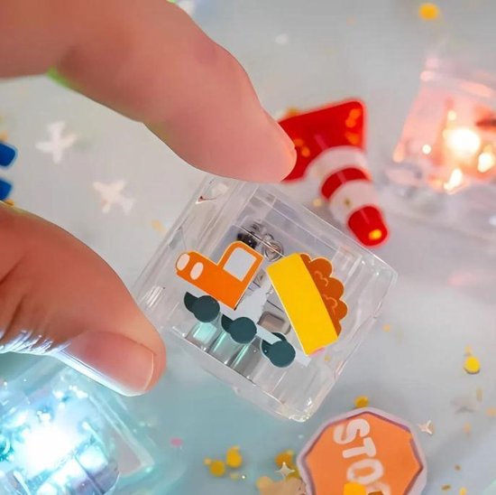 Glo Pals - light up cubes - Badspeelgoed - Sensory play - Auto - Voertuigen - 6 stuks van Glo Pals — afbeelding 3