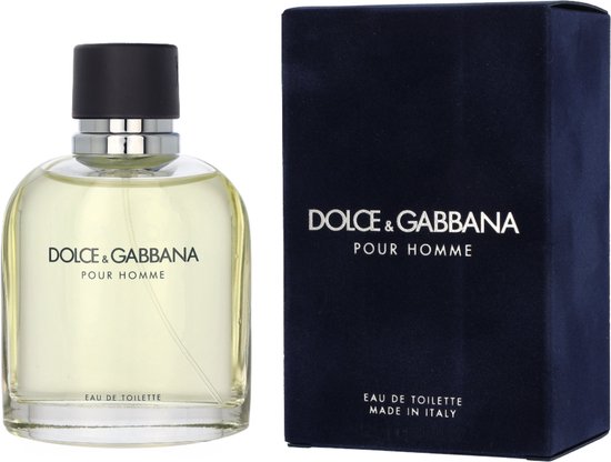 Dolce & Gabbana Pour Homme Eau de Toilette spray met een bijpassende donkerblauwe doos.