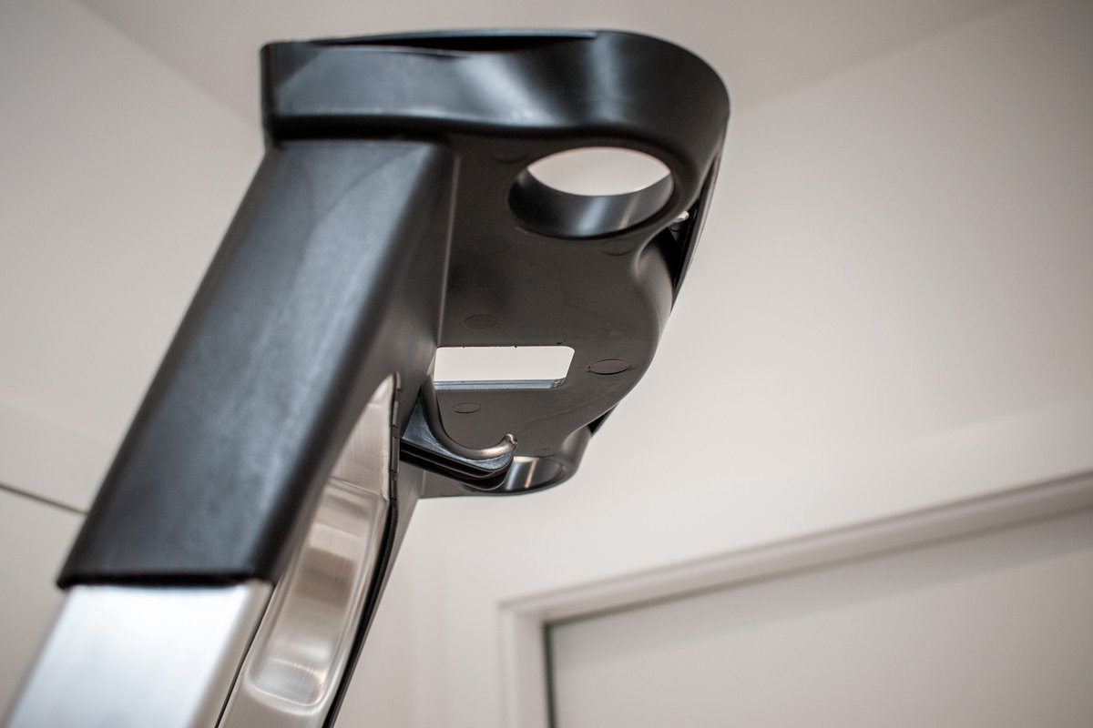 Baulich Huishoudtrap Aluminium - 6 treden met plateau - Opvouwbare vouwladder met antislip treden - Draagvermogen 125 kg - Werkhoogte 319 cm - Stabiele geprofileerde voeten – foto 4