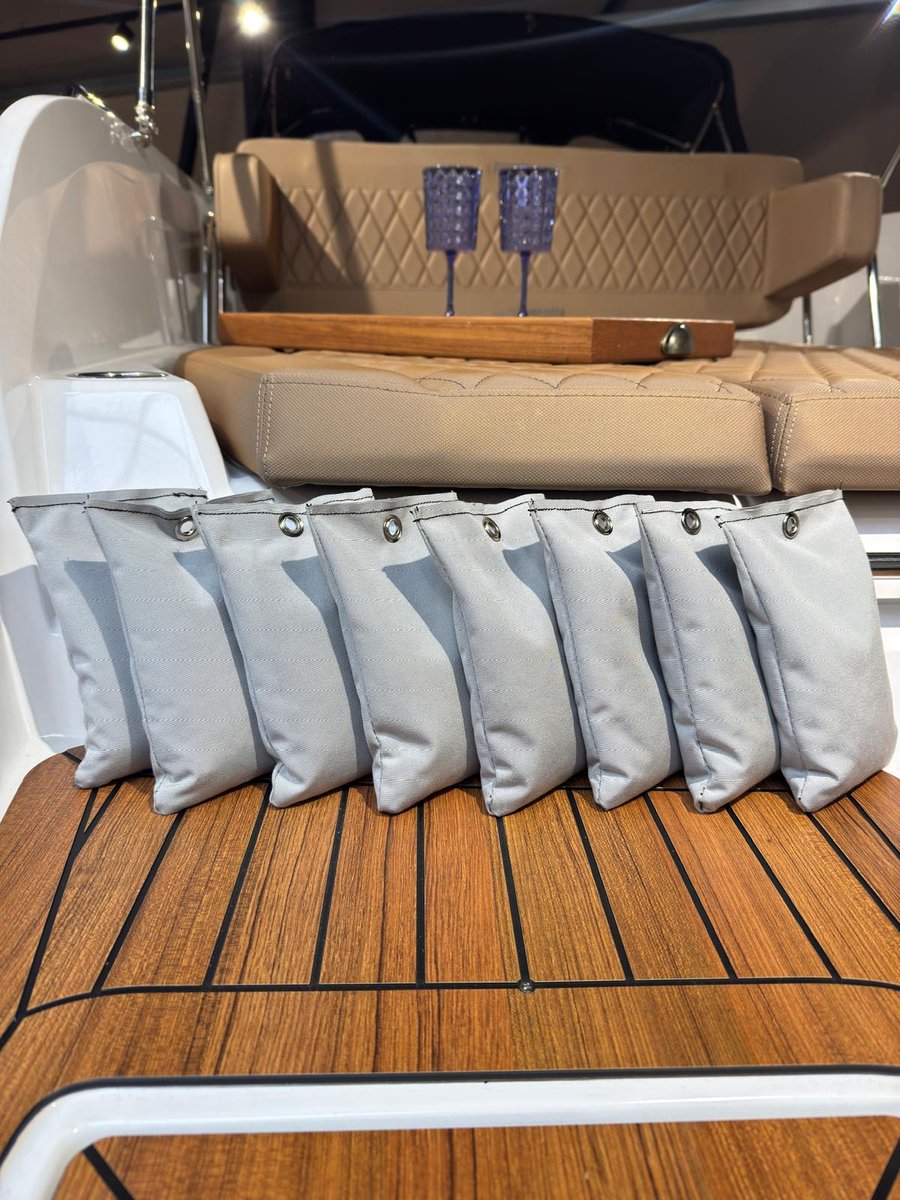 8X Grindzakjes Zandzakjes licht grijs - voor bootdekzeil - om waterzakken te voorkomen - 0,8kg
