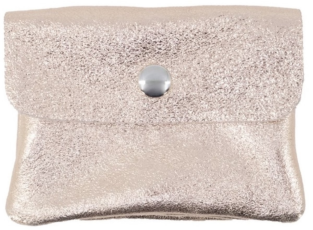 Portemonnee Klein | Zalm Roze | Metallic | 11 cm x 8 cm | Wallet | Geld | Betalen | Accessoires | Accessoire | Mode | Fashion | Glans | Echt leer | Leather | Dames | Vrouwen | Mama | Cadeau | Kado | Luxe uitstraling | Dame | Trendy | Lederwaren | Oke