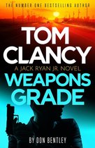 Boekomslag met "WEAPONS GRADE" door Tom Clancy. Zonsondergang op een weg met een silhouet van een man met een pistool.