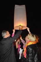 1 x Luxe Witte Thaise wensballonnen vliegende papieren lantaarns ufo ballon zweeflantaarn