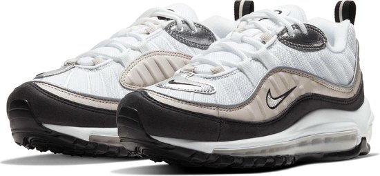 Nike Sneakers - Maat 38 - Vrouwen - wit/cream/zwart | bol.com